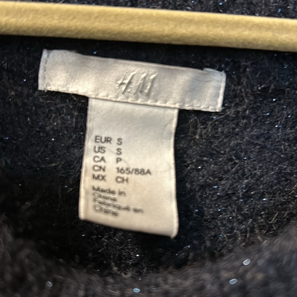 HM Sweater - Picture 3 of 4